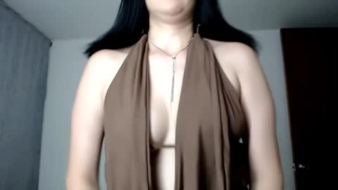 Laura online show from 05-17-26, 12:41
