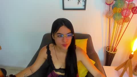 LAURA SOE online show from 01-13-25, 01:28
