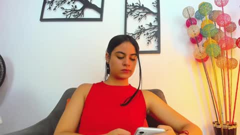 LAURA SOE online show from 01-17-25, 01:24