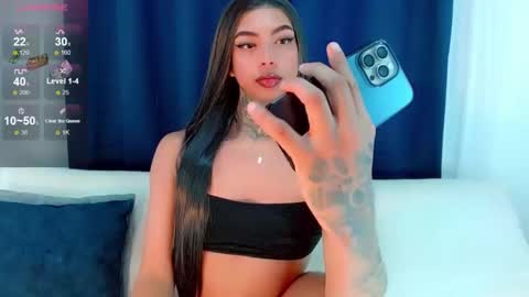 Laura online show from 10-23-25, 06:23