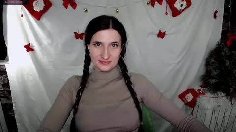 Snapshot of lauradre_ chatting on 01-05-25, 08:43 Laura online show from 01-05-25, 08:43