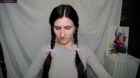 Snapshot of lauradre_ chatting on 03-01-25, 08:23 Laura online show from 03-01-25, 08:23