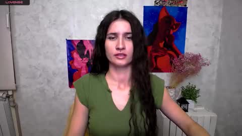 Snapshot of lauradre_ chatting on 10-03-25, 08:55 Laura online show from 10-03-25, 08:55