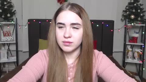 LauraHlot online show from 01-04-25, 06:19