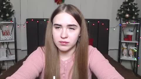 LauraHlot online show from 01-05-25, 03:32