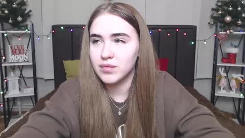 LauraHlot online show from 01-06-25, 12:27