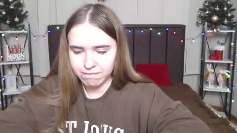 LauraHlot online show from 01-11-25, 04:06