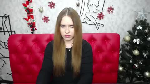 LauraHlot online show from 01-11-25, 07:05