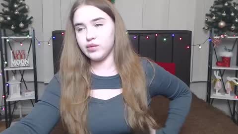 LauraHlot online show from 01-15-25, 07:12