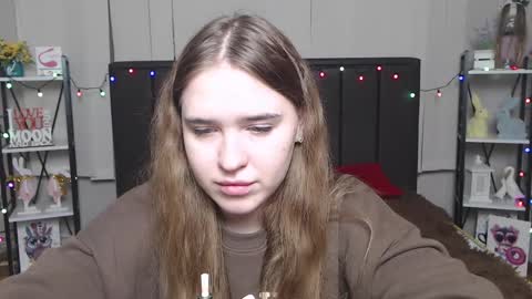 LauraHlot online show from 01-25-25, 10:50