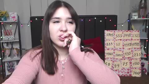 LauraHlot online show from 02-05-25, 06:26