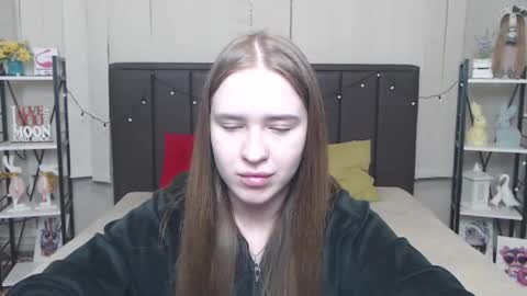 LauraHlot online show from 09-15-25, 06:08