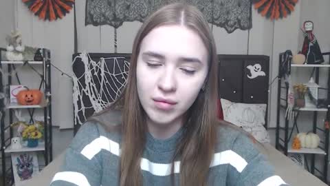 LauraHlot online show from 11-03-25, 06:31