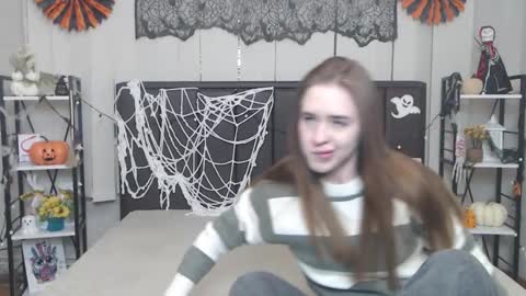 LauraHlot online show from 11-07-25, 06:08