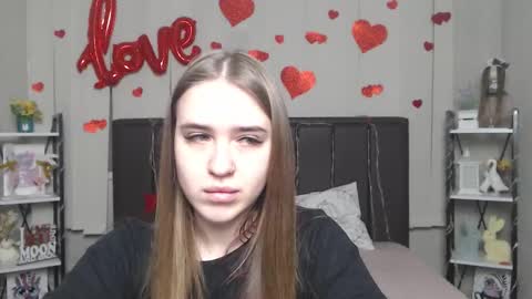 LauraHlot online show from 02-26-26, 07:35