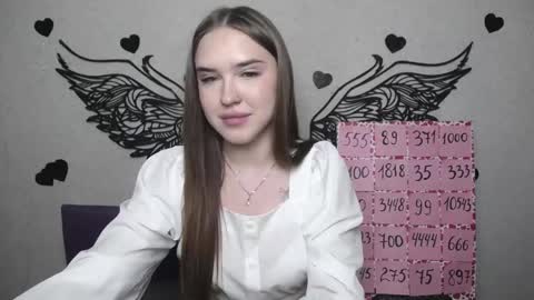 LauraHlot online show from 04-16-26, 09:39