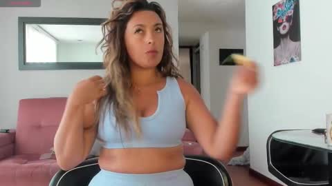 Snapshot of lauramcdowell_ chatting on 02-19-26, 08:49 Laura online show from 02-19-26, 08:49