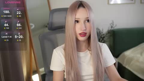 Laura online show from 10-15-25, 02:39