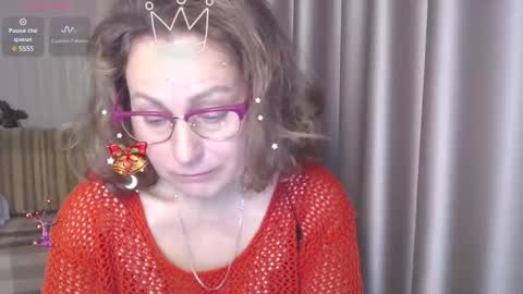 Lauraoven1 online show from 12-04-24, 07:50