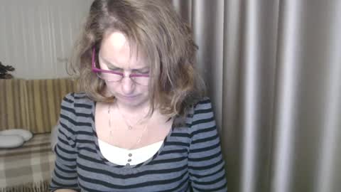 Lauraoven1 online show from 12-17-24, 01:38