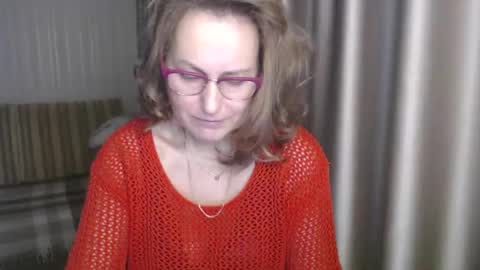 Lauraoven1 online show from 01-10-25, 07:14