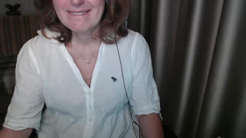 Lauraoven1 online show from 03-06-25, 07:47