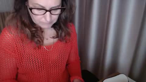 Snapshot of lauraoven1 chatting on 11-01-25, 07:54 Lauraoven1 online show from 11-01-25, 07:54