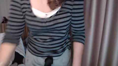 Lauraoven1 online show from 11-25-25, 07:41