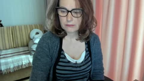 Lauraoven1 online show from 05-07-26, 07:58