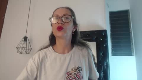 Laura Sofia online show from 02-12-26, 11:55