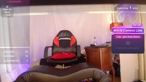 Laura Sofia online show from 05-11-26, 03:51