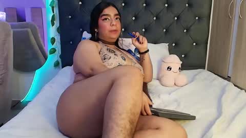 laura online show from 03-08-26, 02:04