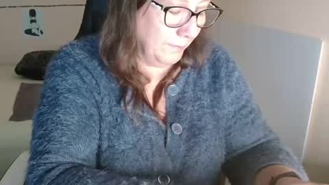 Snapshot of laureanne50 chatting on 12-07-24, 12:45 laureanne online show from 12-07-24, 12:45