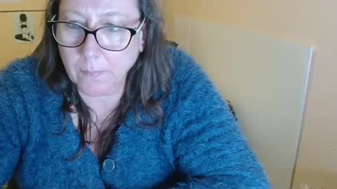 Snapshot of laureanne50 chatting on 12-10-24, 04:06 laureanne online show from 12-10-24, 04:06