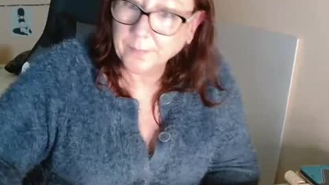 Snapshot of laureanne50 chatting on 12-22-24, 02:49 laureanne online show from 12-22-24, 02:49