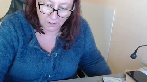 Snapshot of laureanne50 chatting on 02-06-25, 03:41 laureanne online show from 02-06-25, 03:41