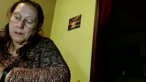 Snapshot of laureanne50 chatting on 03-08-25, 08:35 laureanne online show from 03-08-25, 08:35