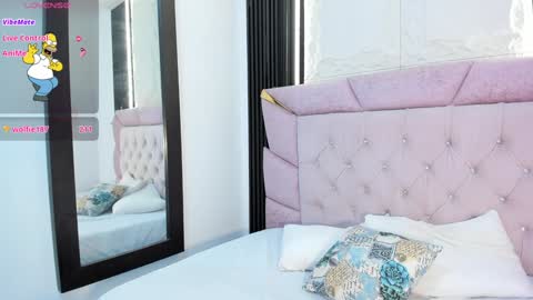 Laurem online show from 01-07-25, 07:06