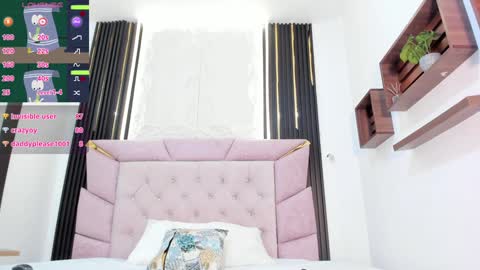 Laurem online show from 01-17-25, 07:16