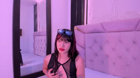 Laurem online show from 09-25-25, 08:34