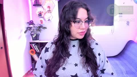 Snapshot of lauren_afrodita chatting on 12-14-24, 03:04 Im Lauren independent model online show from 12-14-24, 03:04