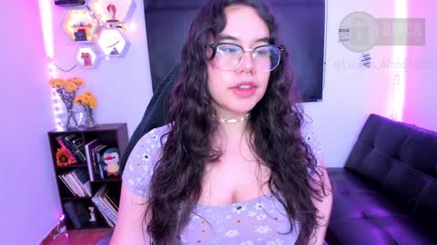 Snapshot of lauren_afrodita chatting on 01-14-25, 06:45 Im Lauren independent model online show from 01-14-25, 06:45