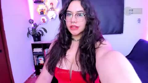 Snapshot of lauren_afrodita chatting on 02-16-25, 08:43 Im Lauren independent model online show from 02-16-25, 08:43