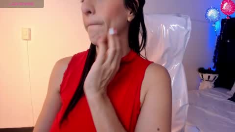Lauren online show from 12-12-24, 03:27