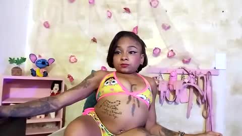 Lauren online show from 01-17-25, 04:39