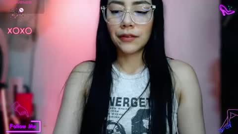 Lauren online show from 10-14-25, 03:29