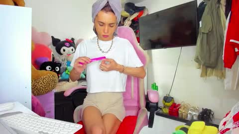 SF online show from 11-15-25, 02:24