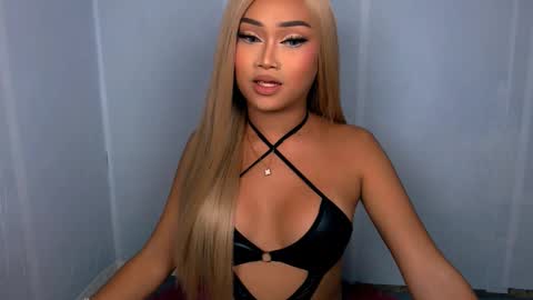 chloe3 online show from 10-12-25, 05:23