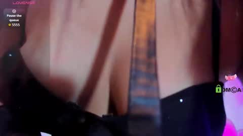 Lauren Hu online show from 10-08-25, 02:53