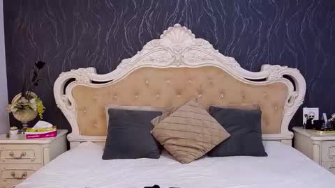 Snapshot of laurenjenssen chatting on 02-10-26, 05:06 Laura online show from 02-10-26, 05:06